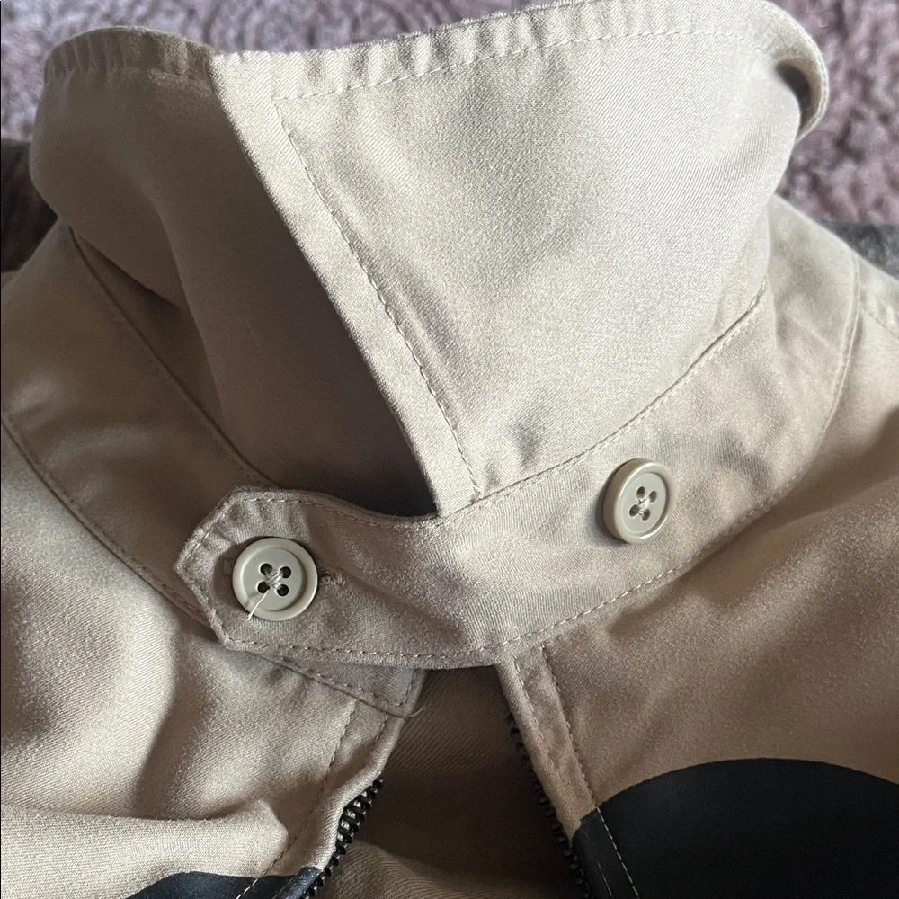 DISNEY Mickey Co Tan / brown Adult / unisex jacket .EUC SZ M medium - Picture 6 of 13